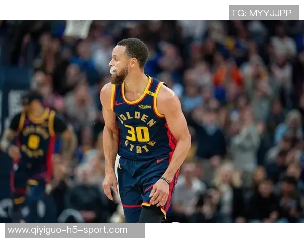 库里比赛初期遭遇判罚冷遇却意外激发斗志全力以赴追梦之路